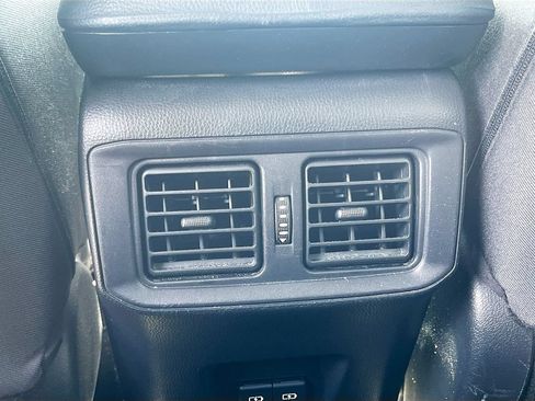 Used 2021 Toyota RAV4 XLE w/ Convenience Package FWD image 25