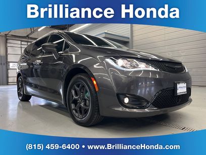 Used 2018 Chrysler Pacifica Touring-L Plus w/ Advanced Safetytec Group