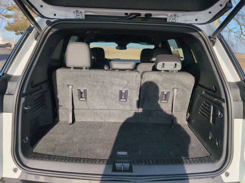 Used 2024 GMC Acadia AT4 w/ LPO, Floor Liner Package image 25