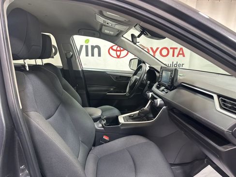 Used 2022 Toyota RAV4 LE image 11
