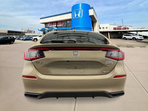 New 2025 Honda Civic Sport Touring image 4