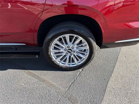 Used 2025 Cadillac Escalade Premium Luxury w/ Touring Package image 32