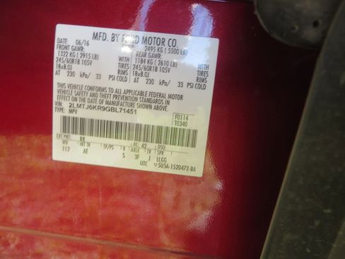 Used 2016 Lincoln MKX Select image 24