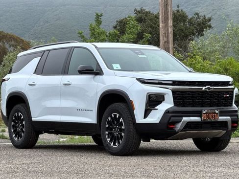 New 2026 Chevrolet Traverse Z71 AWD/4WD image 2