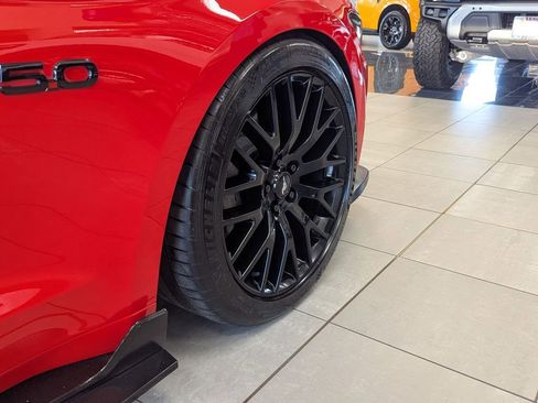 Used 2016 Ford Mustang GT Premium w/ Equipment Group 401A RWD image 17