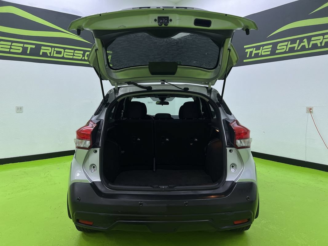 Used 2020 Nissan Kicks S FWD image 9