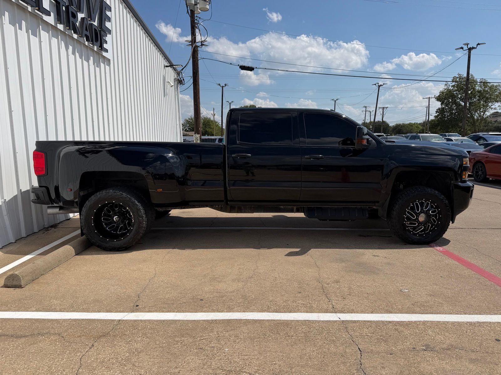 Used 2019 Chevrolet Silverado 3500 High Country w/ Duramax Plus Package AWD/4WD image 9