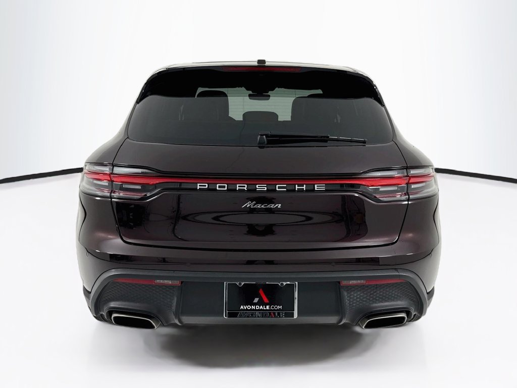 Certified 2025 Porsche Macan AWD/4WD image 10