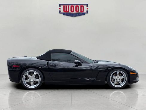 Used 2005 Chevrolet Corvette Convertible w/ Preferred Equipment Group image 2