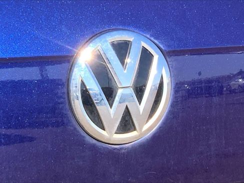 Used 2021 Volkswagen Tiguan SEL w/ 3-Row Tiguan MDO Package image 32