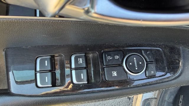 Used 2016 Kia Sorento LX AWD/4WD image 11