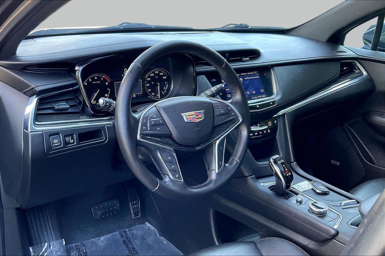 Used 2020 Cadillac XT5 Premium Luxury AWD/4WD image 17