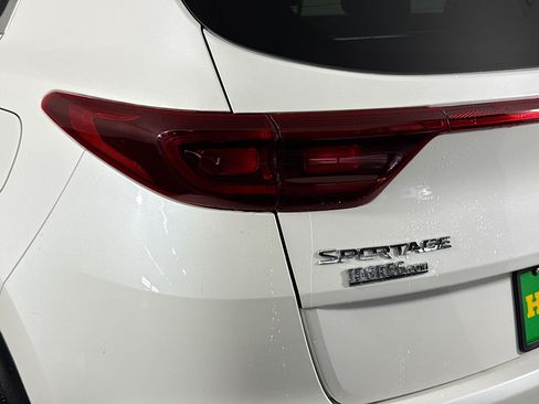 Used 2022 Kia Sportage EX FWD image 36