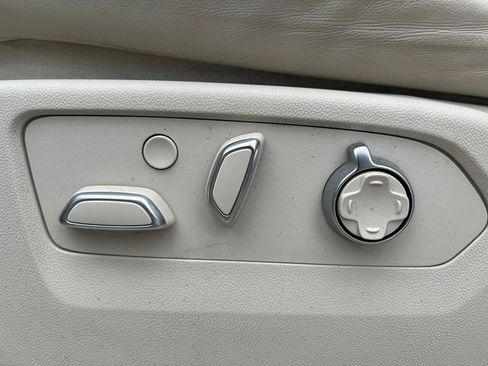 Used 2023 Cadillac Escalade Sport Platinum w/ LPO, ONYX Package image 23