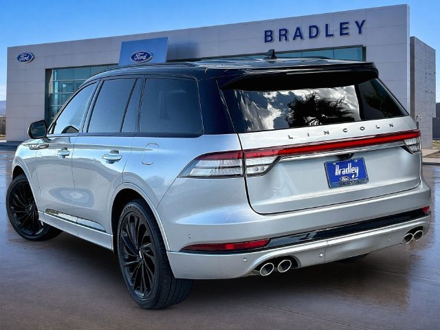 Used 2023 Lincoln Aviator Black Label AWD/4WD image 5