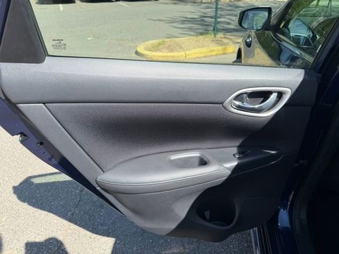 Used 2016 Nissan Sentra SR FWD image 13