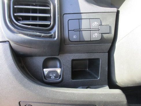 Used 2023 RAM ProMaster 2500 image 11