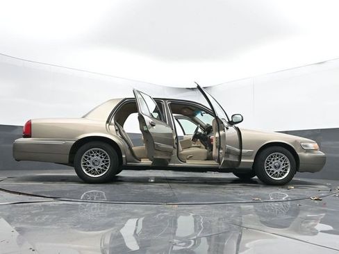 Used 2002 Mercury Grand Marquis GS image 67