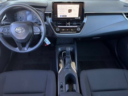 Used 2025 Toyota Corolla LE FWD image 15