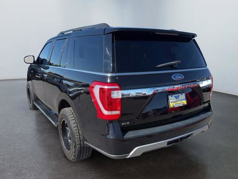 Used 2020 Ford Expedition XLT w/ Equipment Group 202A AWD/4WD image 3