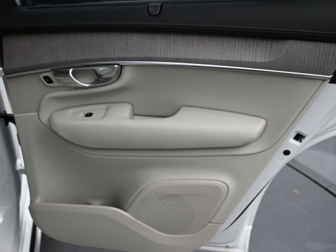 New 2026 Volvo XC90 B6 Ultra w/ Protection Package image 16