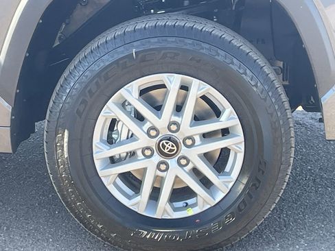 New 2026 Toyota Tundra SR5 image 9