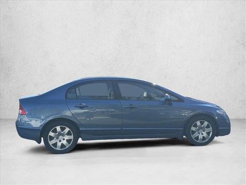 Used 2010 Honda Civic LX image 4