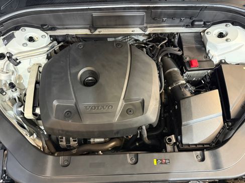 Used 2018 Volvo XC60 T5 Inscription w/ Convenience Package image 48