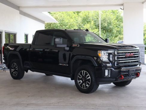 Used 2022 GMC Sierra 2500 AT4 w/ AT4 Preferred Package image 8