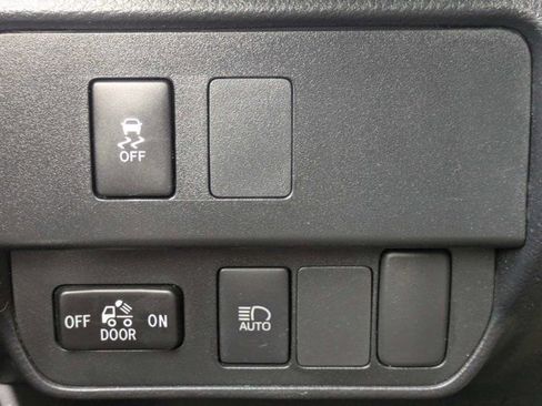 Used 2023 Toyota Tacoma SR5 RWD image 23
