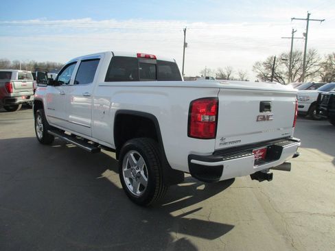 Used 2015 GMC Sierra 2500 Denali w/ Duramax Plus Package image 9