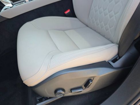 Used 2026 Volvo XC90 B6 Plus AWD/4WD image 12
