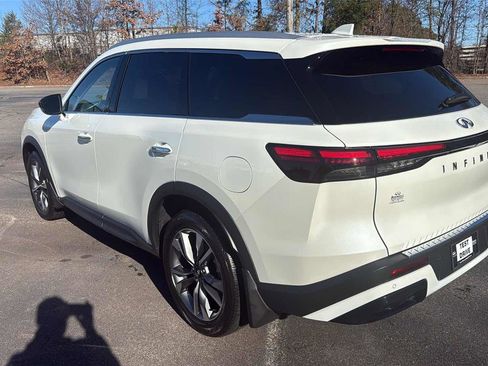 Certified 2025 INFINITI QX60 Luxe w/ Cargo Package image 8