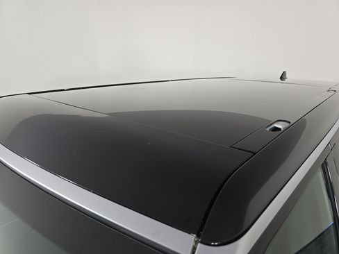 Used 2024 Rivian R1S Adventure AWD/4WD image 13