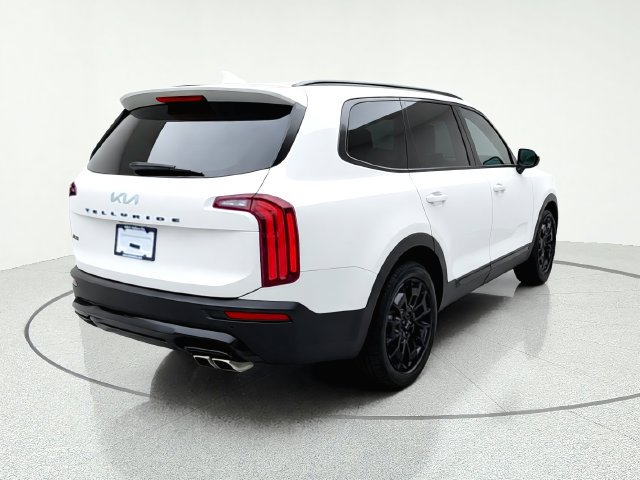 Certified 2022 Kia Telluride SX w/ Nightfall Edition Package AWD/4WD image 5