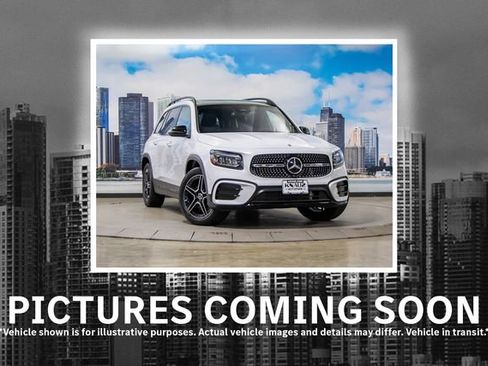 Used 2026 Mercedes-Benz GLB 250 4MATIC image 1