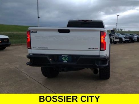 Certified 2025 Chevrolet Silverado 2500 ZR2 w/ Technology Package AWD/4WD image 8