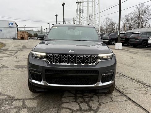 New 2025 Jeep Grand Cherokee L Summit image 3