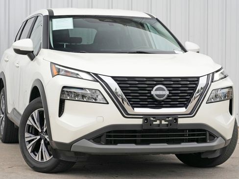 Used 2023 Nissan Rogue SV FWD image 2