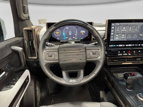 Used 2025 GMC Hummer EV 3X AWD/4WD image 39