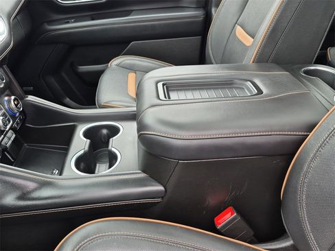 Used 2022 GMC Yukon AT4 image 27