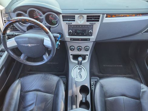Used 2010 Chrysler Sebring Limited image 30