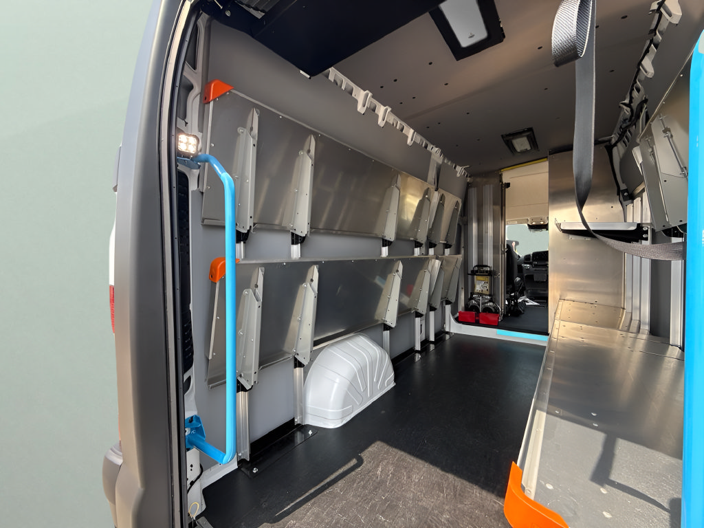 Used 2024 RAM ProMaster 3500 w/ Delivery Van Package FWD image 36
