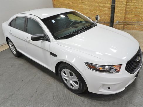 Used 2016 Ford Taurus Police Interceptor AWD image 7