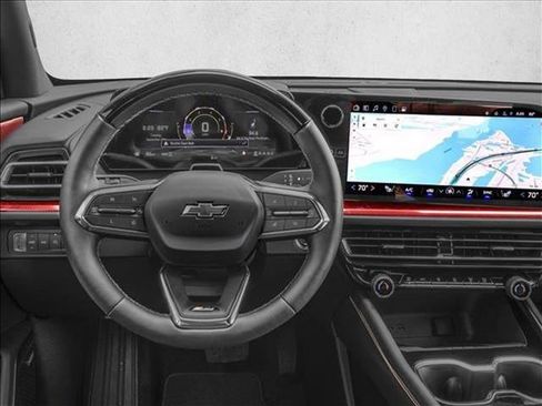 New 2026 Chevrolet Traverse Z71 w/ Enhanced Driving Package image 4