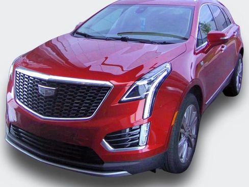 Used 2023 Cadillac XT5 Premium Luxury w/ LPO, Floor Liner Package AWD/4WD image 2