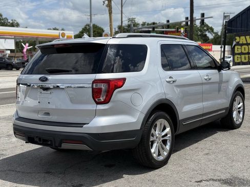 Used 2019 Ford Explorer XLT w/ Equipment Group 202A image 7
