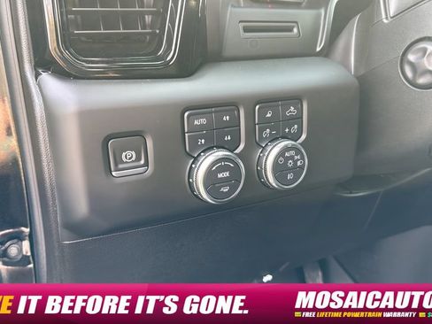 Used 2025 GMC Sierra 1500 AT4 w/ AT4 Premium Package AWD/4WD image 27