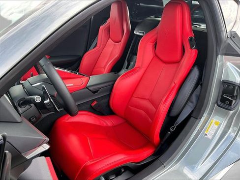 Used 2024 Chevrolet Corvette Stingray Preferred Cpe w/ 2LT RWD image 26