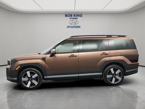 New 2026 Hyundai Santa Fe Limited FWD image 2